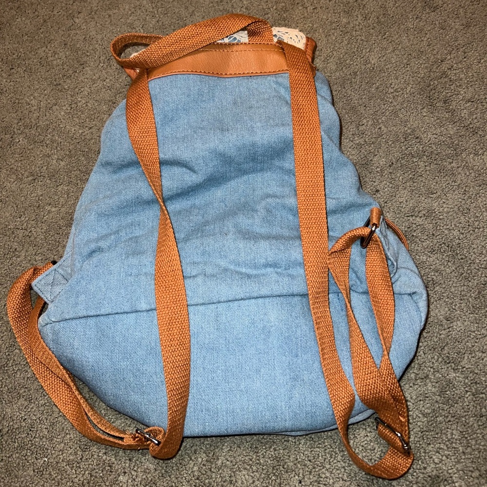 Backpack - Picture 2 of 2